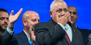 Gadi Eisenkot, presidente del partido Yashar!