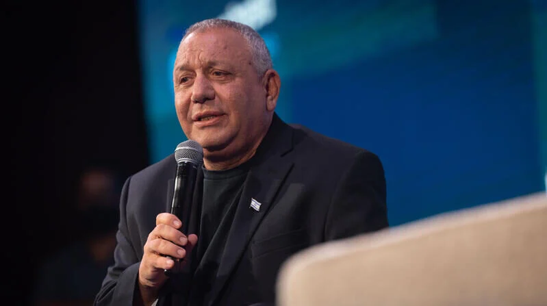 Gadi Eisenkot, presidente del partido Yashar