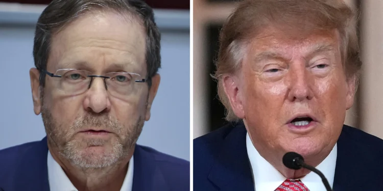 A la izquierda, Isaac Herzog en la sede de la División de Judea y Samaria de las FDI, cerca de Beit El, el 30 de septiembre de 2026. A la derecha, Donald Trump en Mar-a-Lago, Florida, el 17 de octubre de 2026.