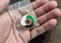 Insignia «Palestine Poppy» a la venta en Reino Unido antes del Día del Recuerdo, octubre de 2026.