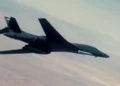 Tripulaciones de bombarderos B-52 de Estados Unidos durante un entrenamiento relacionado con armamento hipersónico en Guam