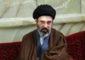 Imagen de Mojtaba Jamenei utilizada para ilustrar las reuniones que anuncian las autoridades iraníes