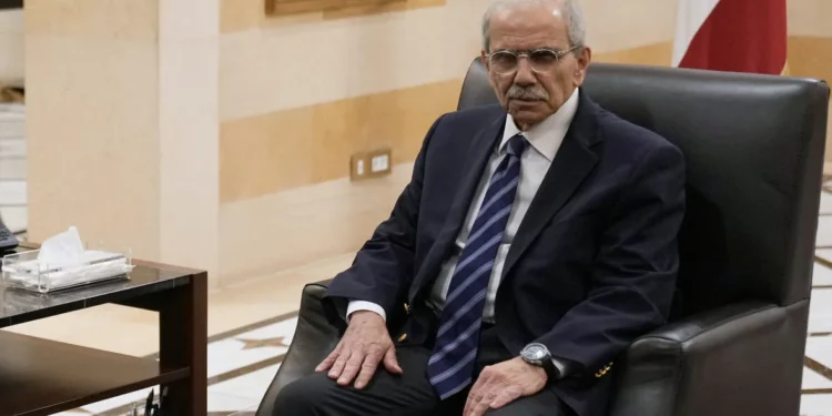 El primer ministro libanés Nawaf Salam se reúne con Kaja Kallas en Beirut, el 8 de octubre de 2026.
