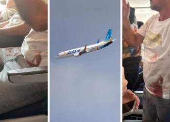 Pasajeros del vuelo procedente de Dubái tras su llegada a Israel