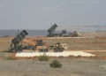 El Ejército de Estados Unidos habría desplegado dos baterías Patriot adicionales en Arabia Saudita y Qatar para reforzar la protección de infraestructura petrolera y gasífera crítica ante las tensiones con Irán.