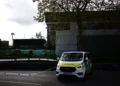 Vehículo policial junto a las oficinas de Iran International en Londres