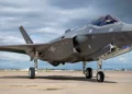 Primer F-35A Lightning II canadiense despega en su vuelo inaugural