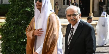 Nawaf Salam y Mohammed bin Abdulrahman bin Jassim Al Thani llegan al Palacio de Gobierno en Beirut el 16 de octubre de 2026.