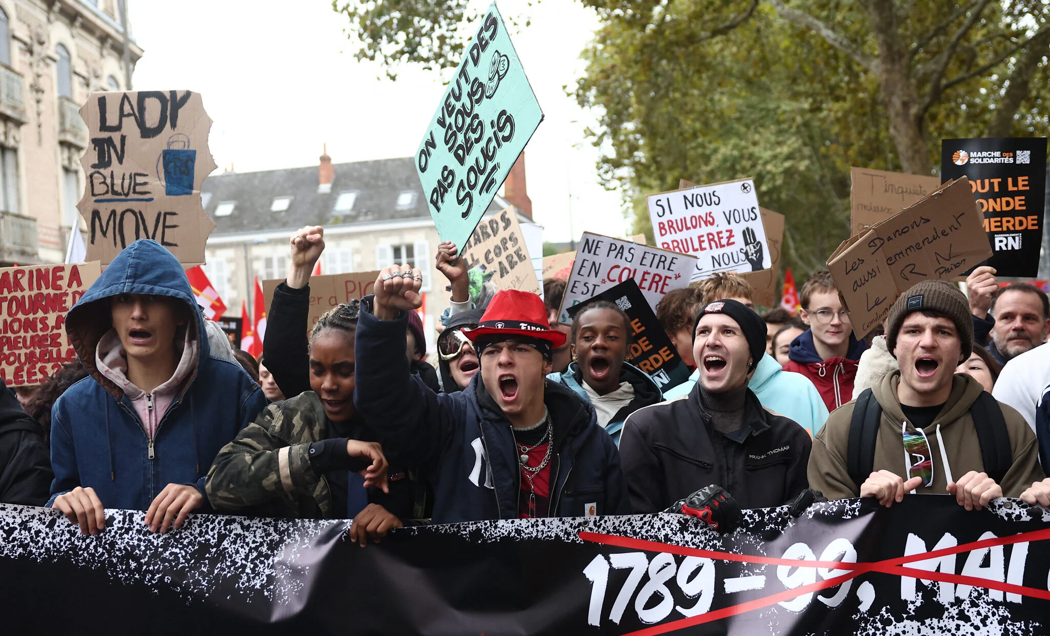 Protesta contra en Orleans Manifestantes protestan en Orleans contra el racismo, el fascismo y el imperialismo el 24 de octubre de 2026.