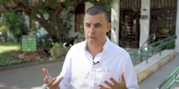 Kfar Saba Mayor Rafi Sa'ar in 2018 (YouTube screenshot)