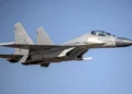 Caza Shenyang J-16 de la Fuerza Aérea china, derivado de la familia Su-27