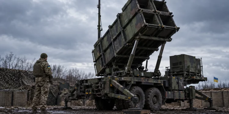 Imagen de la noticia sobre la escasez de interceptores Patriot en Ucrania