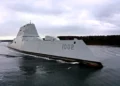 Destructor estadounidense USS Lyndon B. Johnson, de la clase Zumwalt, en proceso de adaptación para transportar 12 misiles hipersónicos CPS.