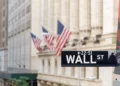Wall Street. Fotografía de Lucky-photographer para Shutterstock.
